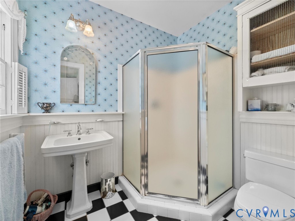 2625 Old Tavern Road Powhatan, VA 23139 - Photo 56 of 100 a bathroom with a sink a toilet and shower
