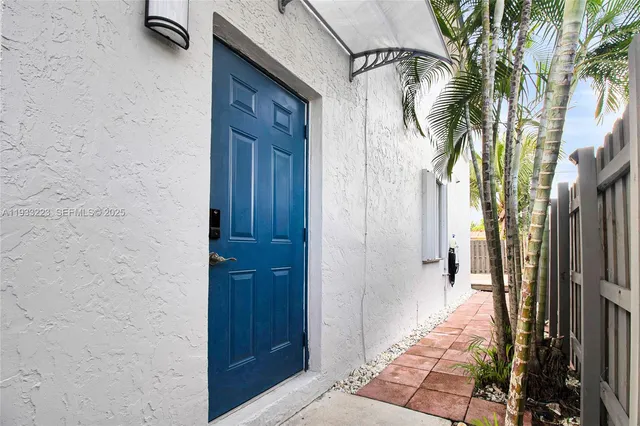 $2,700 | 1211 North Andrews Avenue, Unit 1211, Fort Lauderdale, FL 33311