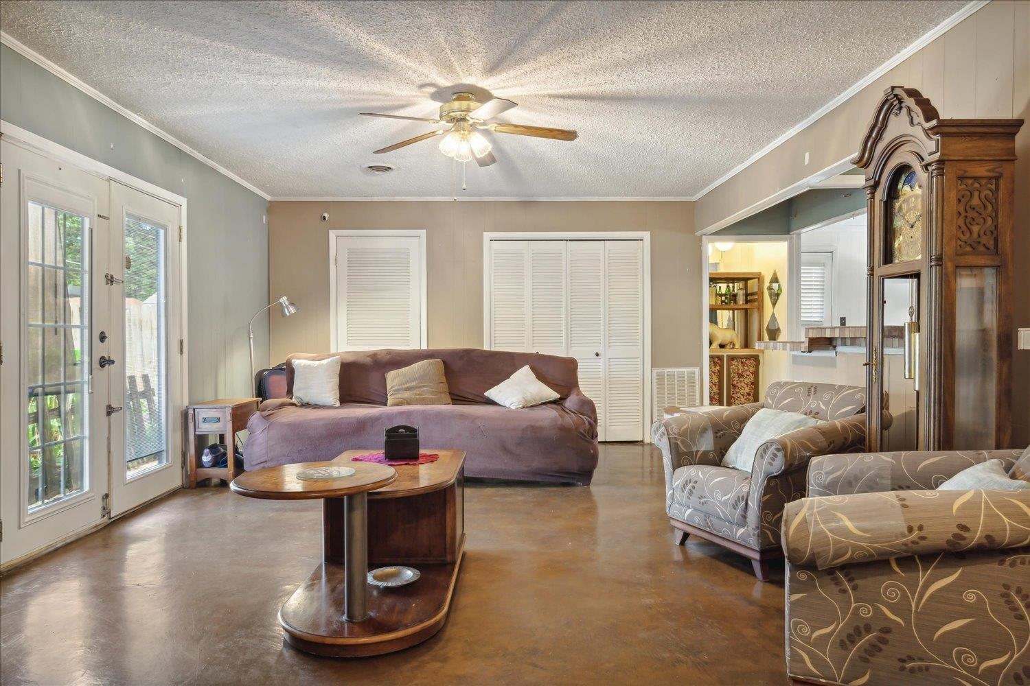 4608 Boyce Road Memphis, TN 38117 - Photo 13 of 30 a living room with furniture and a large window