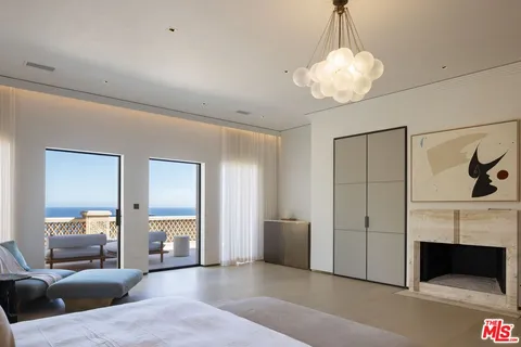 $88,000,000 | 26848 Pacific Coast Highway, Malibu, CA 90265