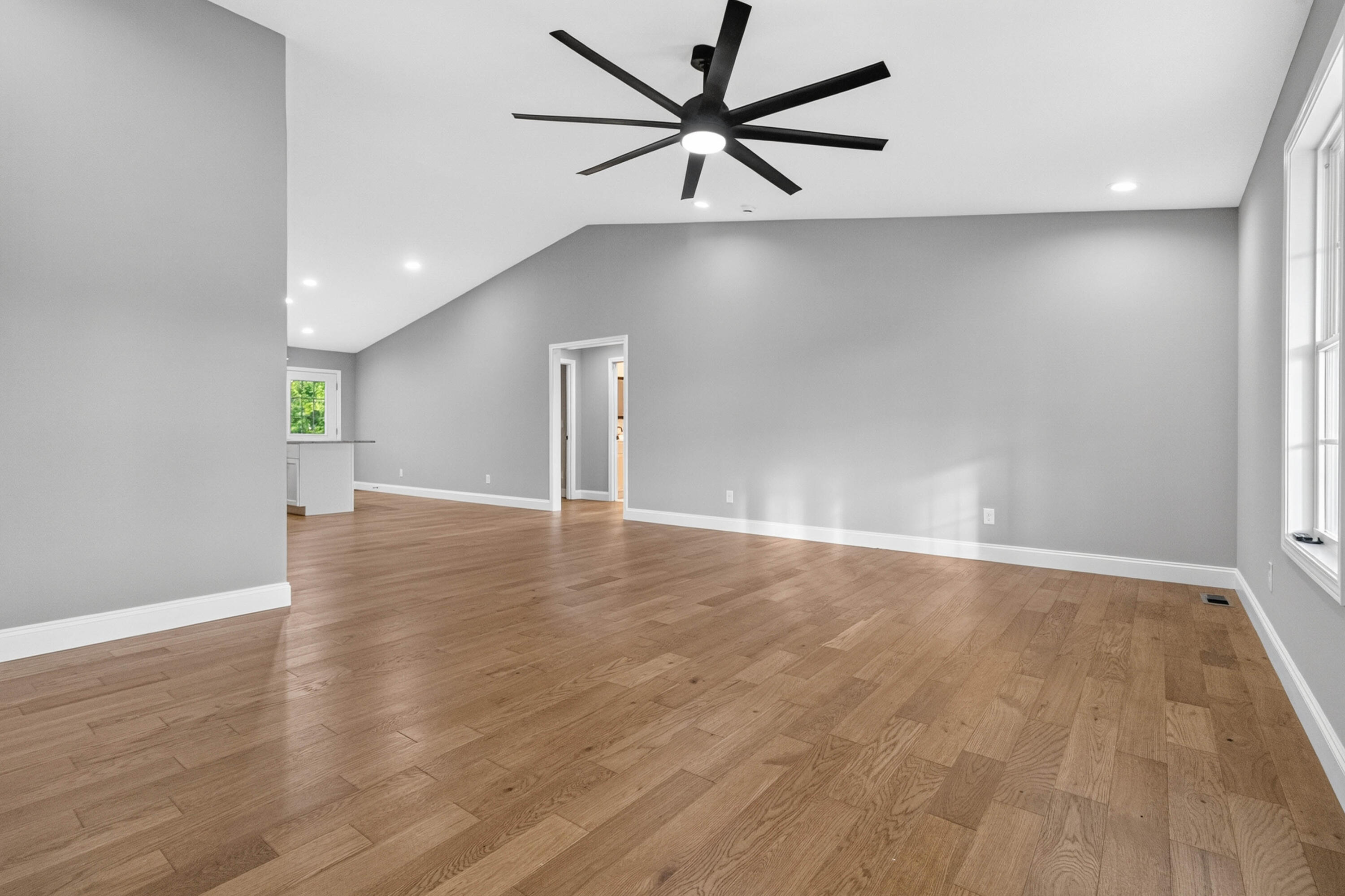 665 Pleasant View Road London, KY 40744 - Photo 7 of 30 007