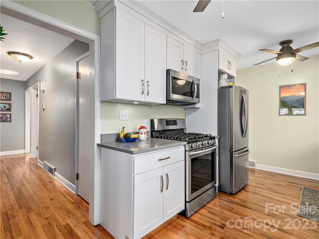 10 North Pershing Road Asheville, NC 28805 - Photo 7 of 18 Gallery Image 7