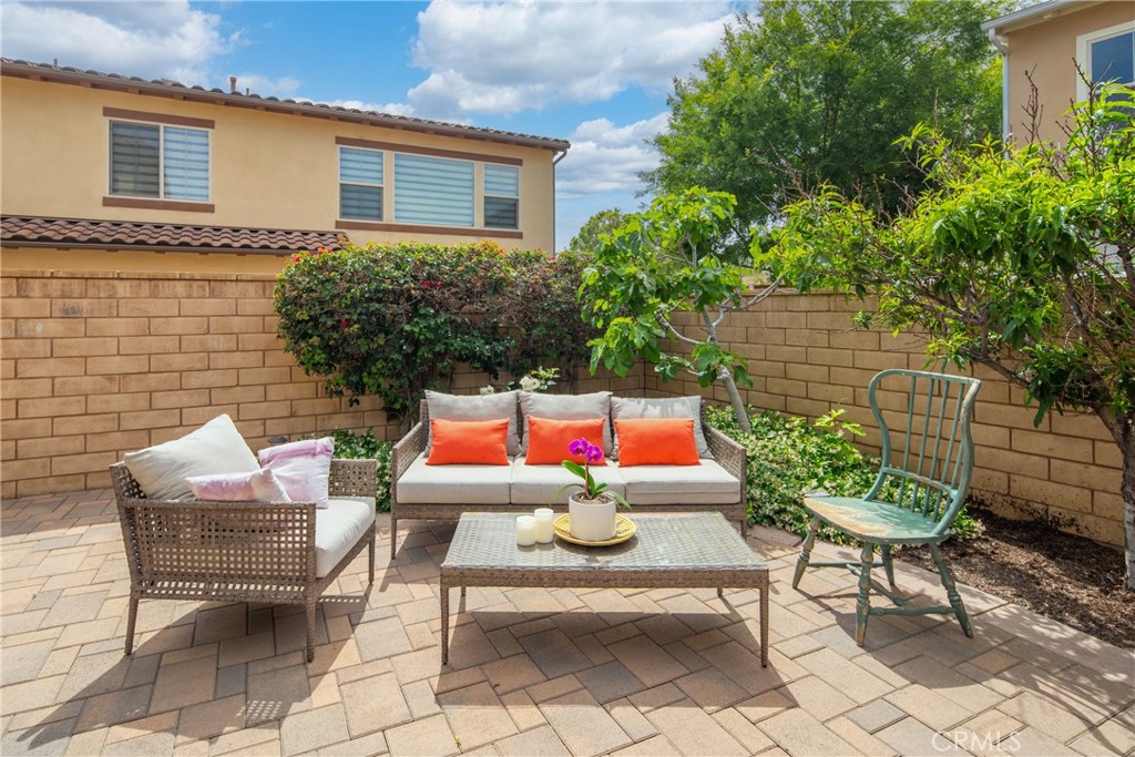323 La Ventana Drive Brea, CA 92823 - Photo 31 of 47 a backyard of a house with outdoor seating