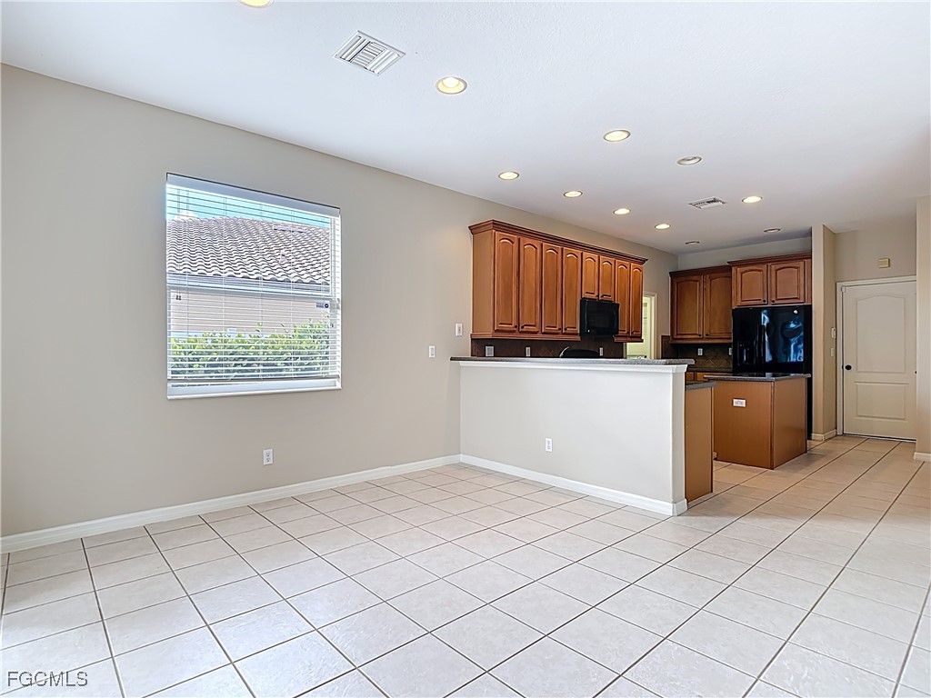 2798 Via Piazza Loop Fort Myers, FL 33905 - Photo 15 of 50