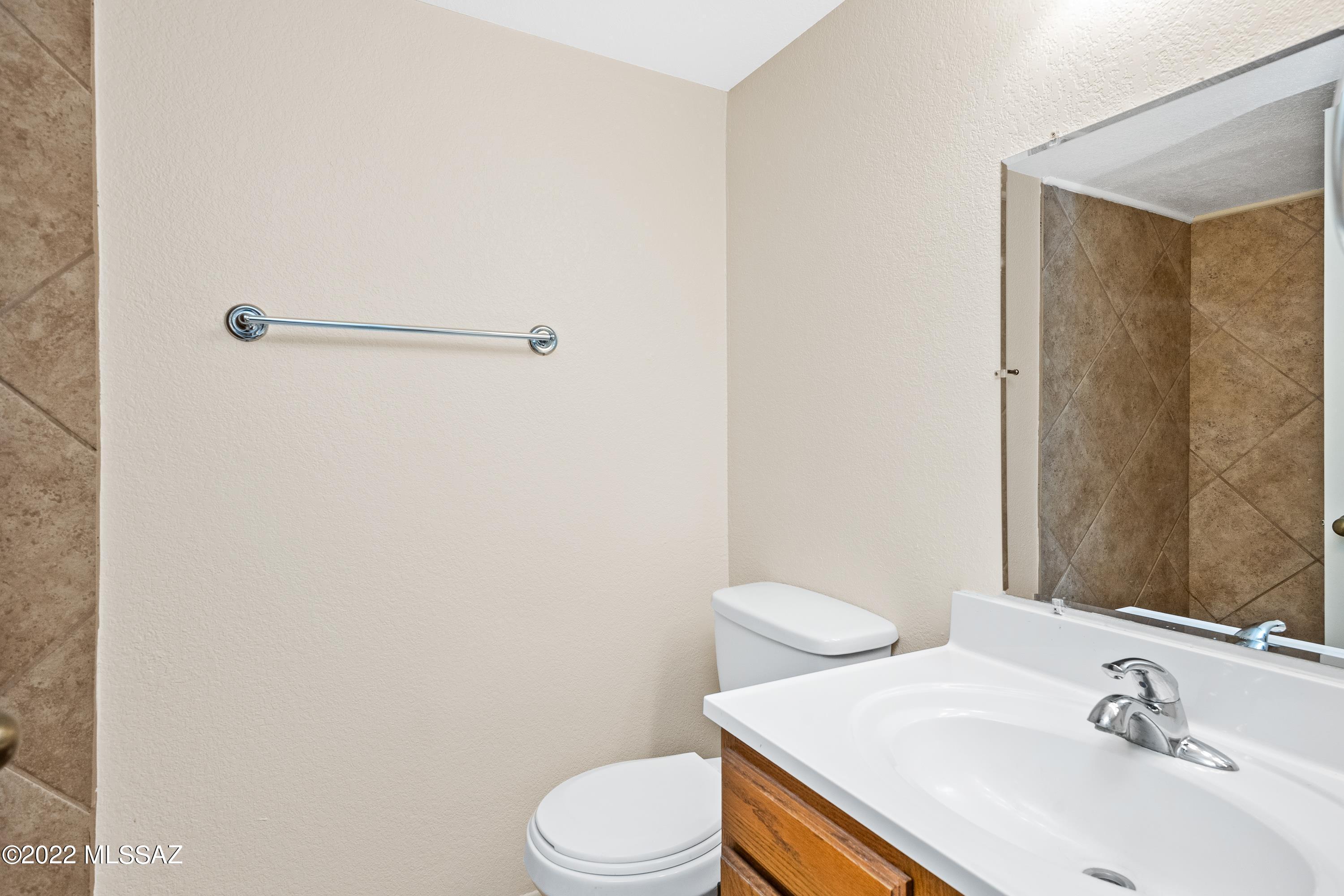 2744 North Country Club Road, Unit 204 Tucson, AZ 85716 - Photo 13 of 23