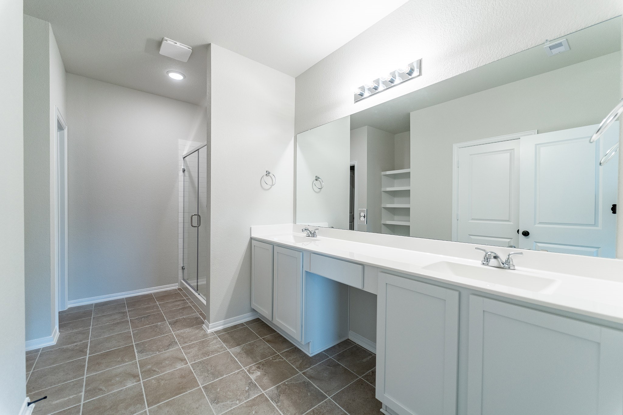 1926 Middle Pass Lane Angleton, TX 77515 - Photo 20 of 22 Gallery Image 20