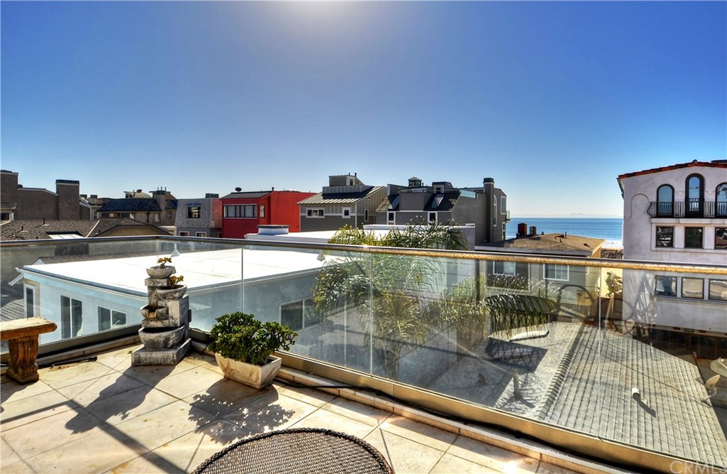 Top deck with Ocean Views