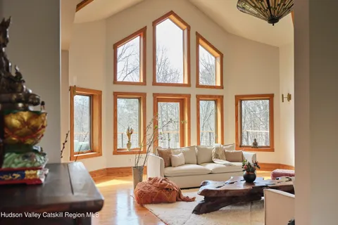 $1,395,000 | 592 Swartekill Road, New Paltz, NY 12561