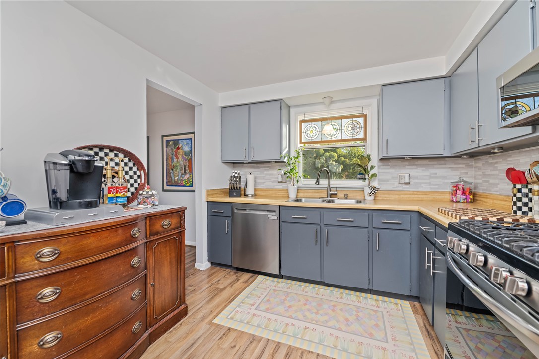 11 Cindy Lane Greece, NY 14626 - Photo 15 of 42