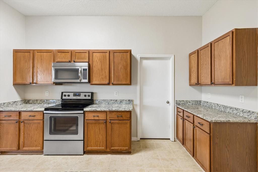 13220 Ridgepointe Road Fort Worth, TX 76244 - Photo 14 of 35 Gallery Image 14