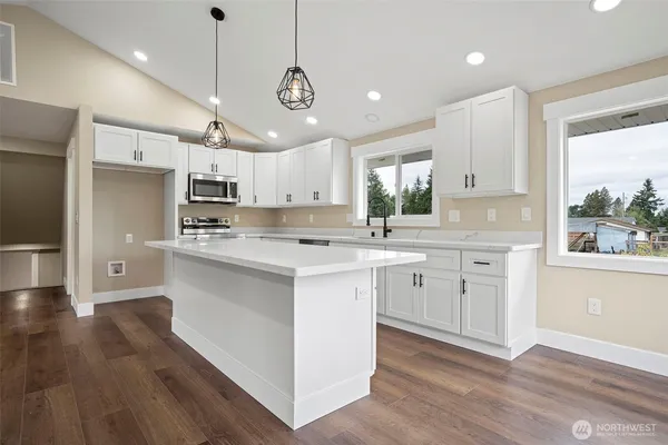 $699,000 | 7804 280th Street South, Roy, WA 98580