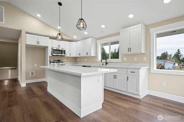 $725,000 | 7804 280th Street South, Roy, WA 98580