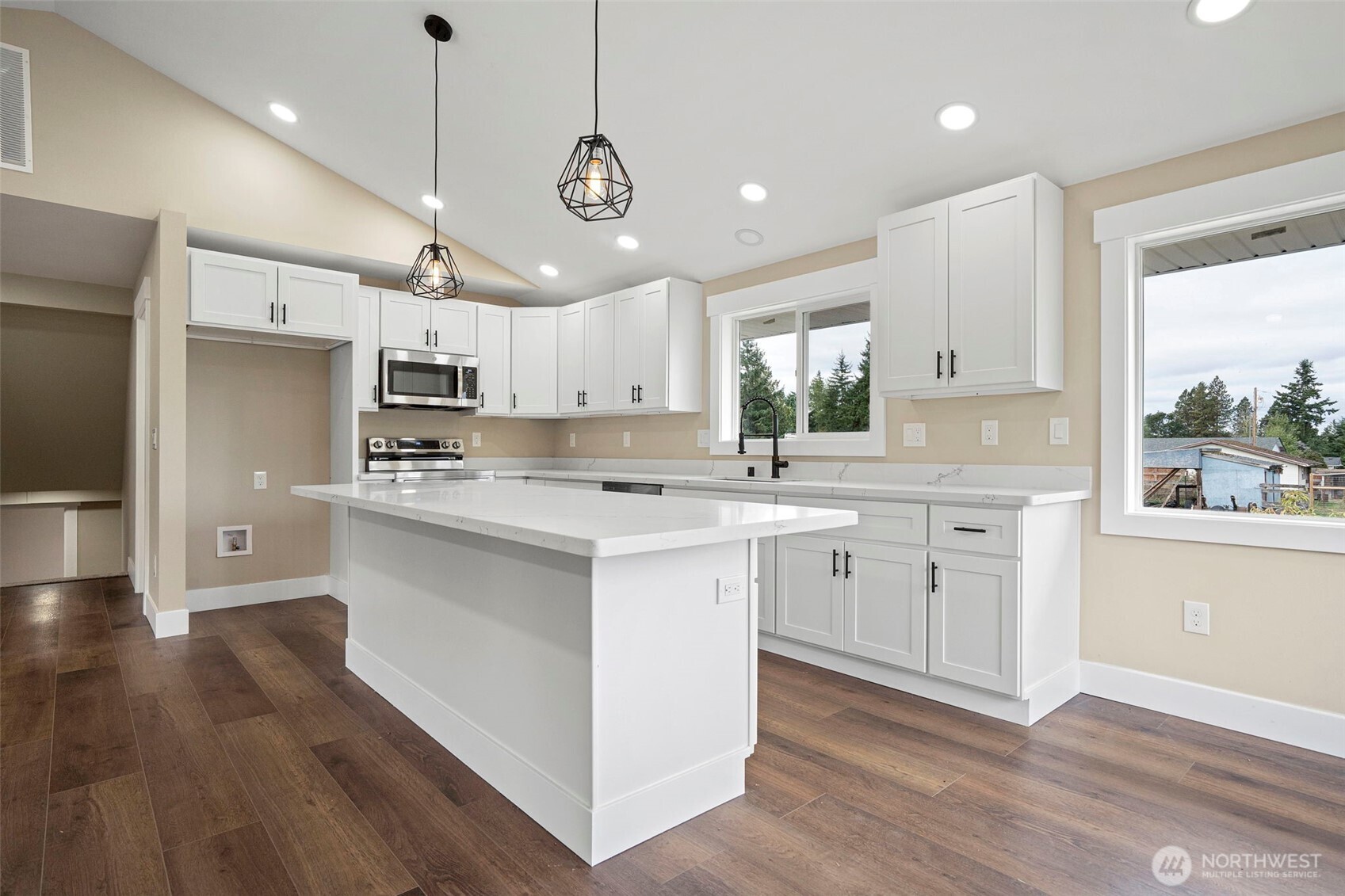 7804 280th Street South Roy, WA 98580 - Photo 11 of 34