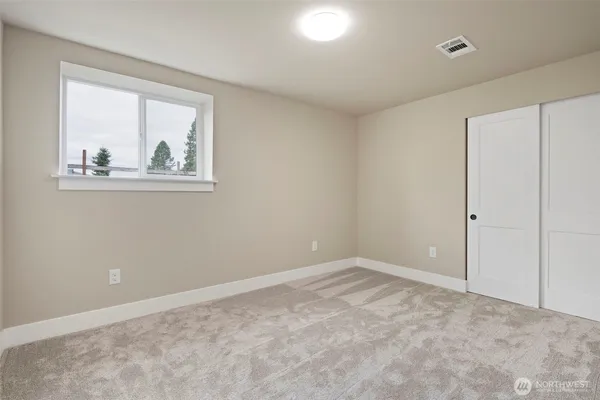 $699,000 | 7804 280th Street South, Roy, WA 98580