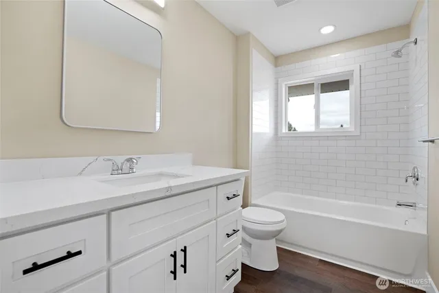 $725,000 | 7804 280th Street South, Roy, WA 98580