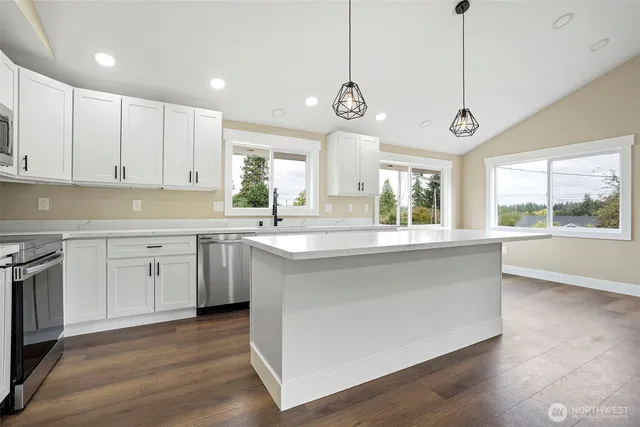 $725,000 | 7804 280th Street South, Roy, WA 98580