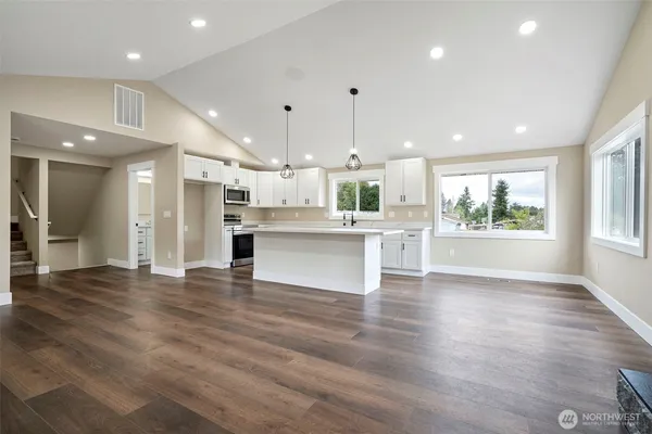 $699,000 | 7804 280th Street South, Roy, WA 98580