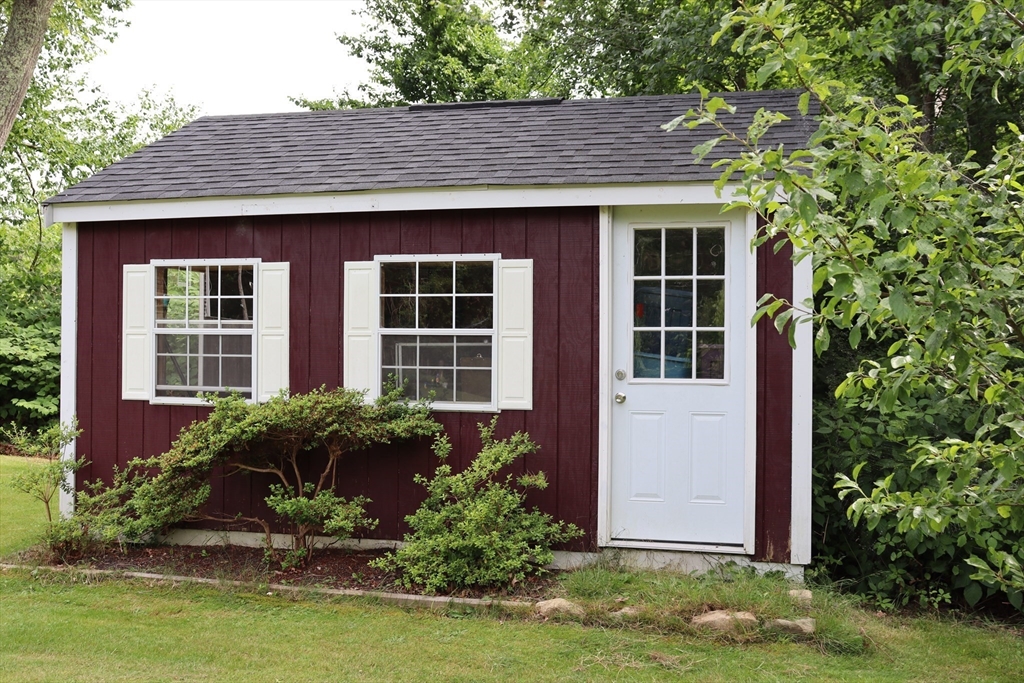 472 Main Road Westport, MA 02790 - Photo 12 of 39 Gallery Image 12