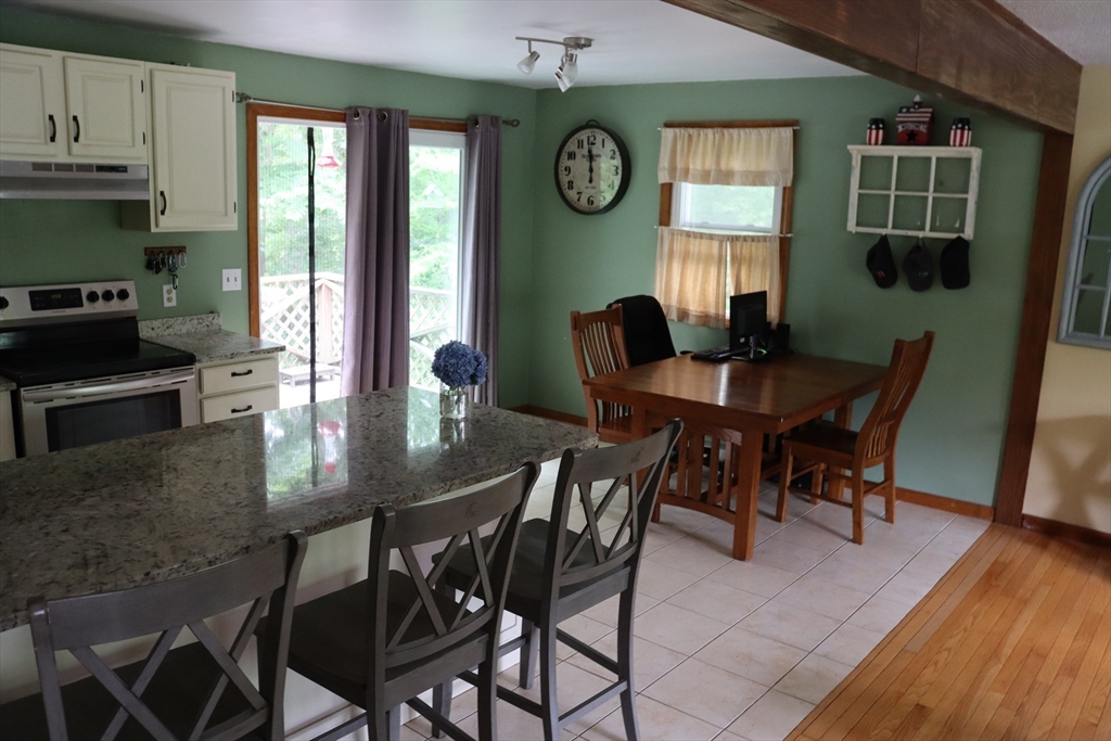 472 Main Road Westport, MA 02790 - Photo 18 of 39 Gallery Image 18
