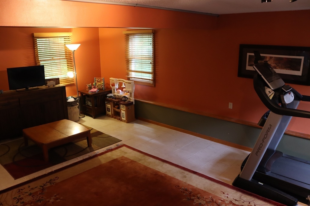 472 Main Road Westport, MA 02790 - Photo 30 of 39 Gallery Image 30