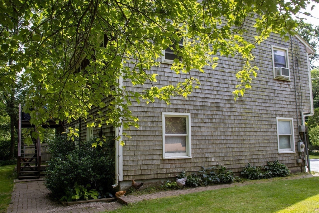 472 Main Road Westport, MA 02790 - Photo 7 of 39 Gallery Image 7
