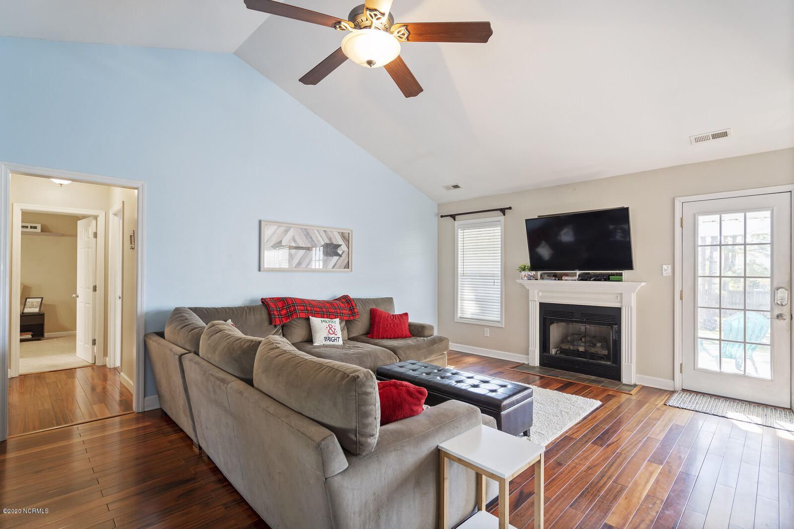 507 Oak Pond Point Hubert, NC 28539 - Photo 14 of 70 507 Oak Pond - (29)