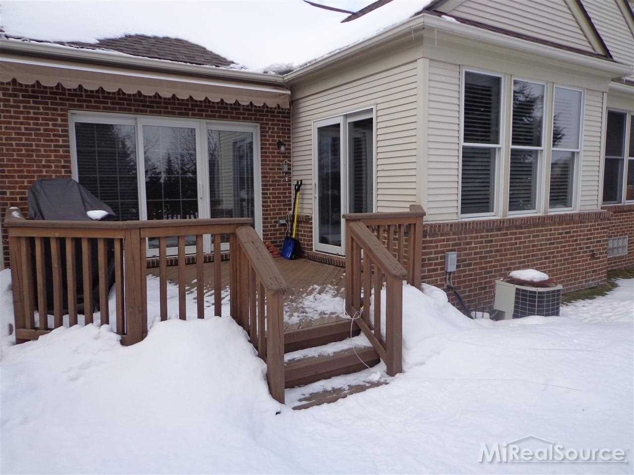 1346 Copper Circle Rochester, MI 48306 - Photo 22 of 24 DECK W/AWNING...