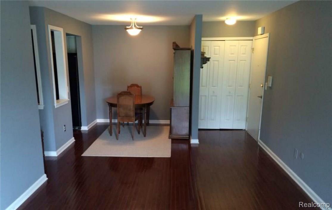 1121 Tienken Court, Unit 7 Rochester, MI 48306 - Photo 3 of 8 Tienken #2.jpg