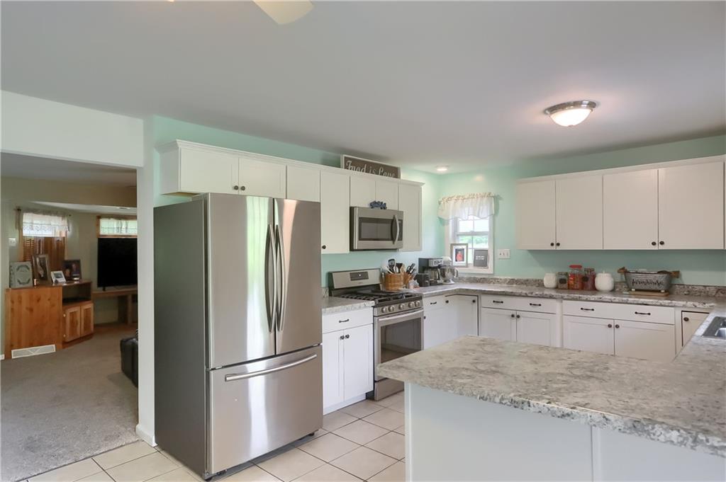 113 Aiken Road New Castle, PA 16101 - Photo 17 of 23