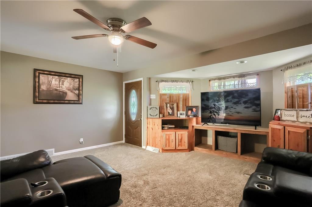113 Aiken Road New Castle, PA 16101 - Photo 18 of 23