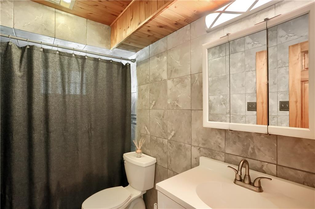 113 Aiken Road New Castle, PA 16101 - Photo 21 of 23