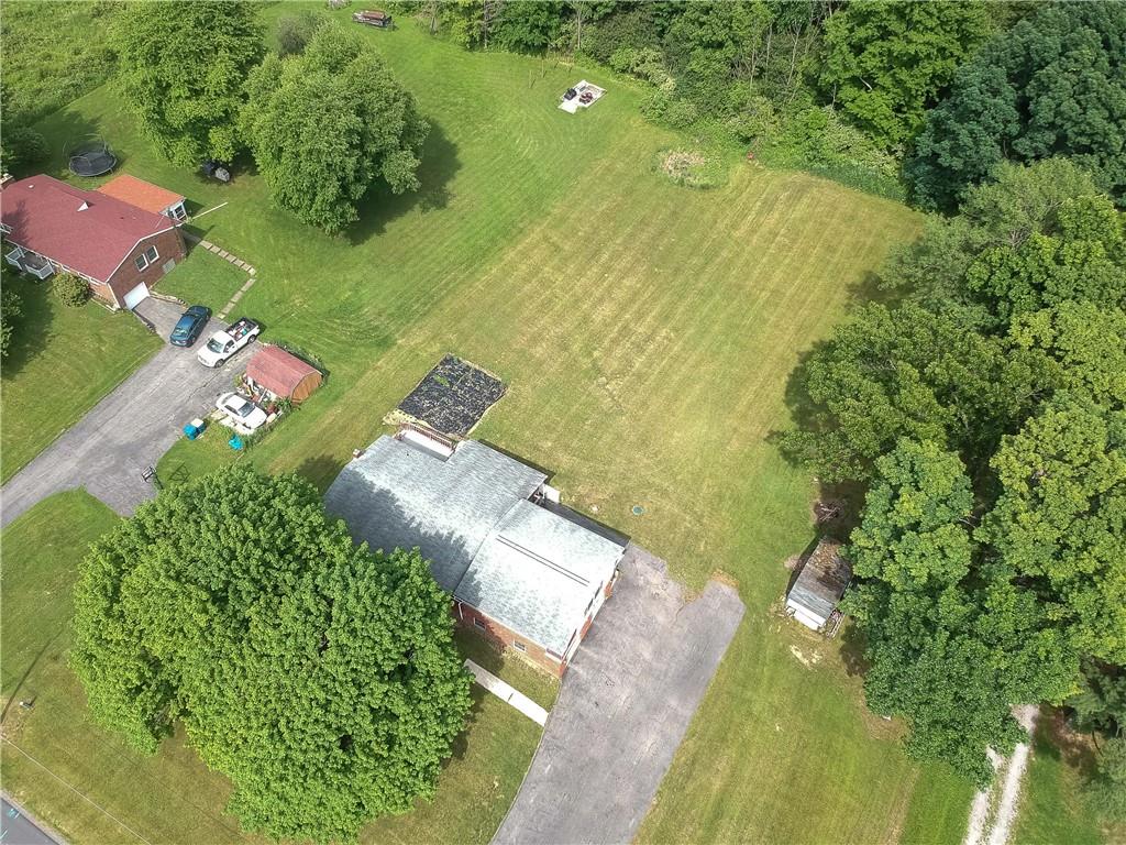 113 Aiken Road New Castle, PA 16101 - Photo 8 of 23