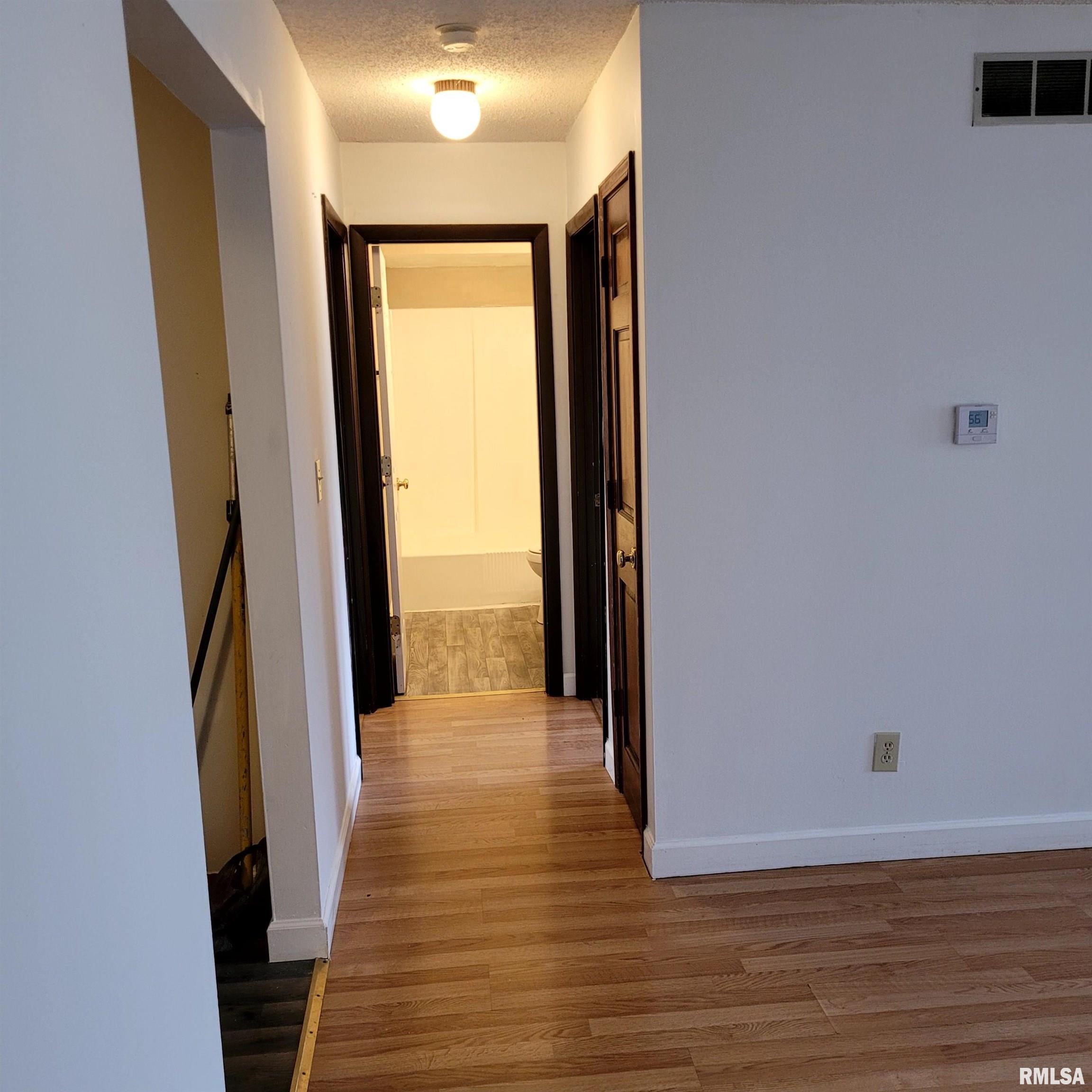 2022 Austin Drive Springfield, IL 62704 - Photo 3 of 8