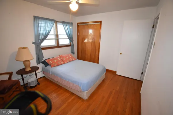 $299,900 | 165 West Federal Street, Burlington, NJ 08016