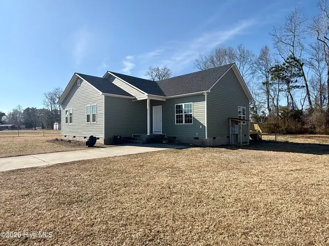 $207,000 | 303 Roberson Drive, Williamston, NC 27892