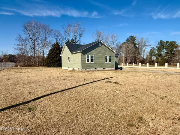 $207,000 | 303 Roberson Drive, Williamston, NC 27892