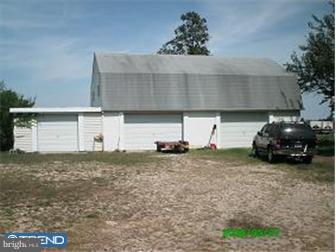1943 Forest Grove Road Vineland, NJ 08360 - Photo 6 of 6 Garage