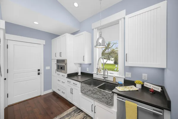 $769,000 | 21373 Sail Bay Drive, Cassopolis, MI 49031