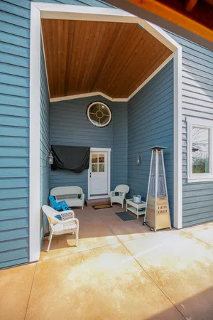 $769,000 | 21373 Sail Bay Drive, Cassopolis, MI 49031