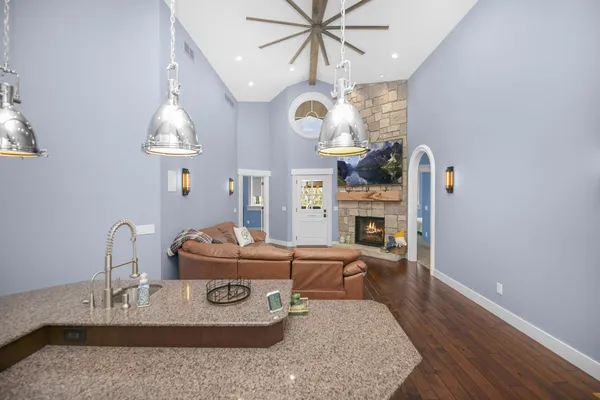 $769,000 | 21373 Sail Bay Drive, Cassopolis, MI 49031