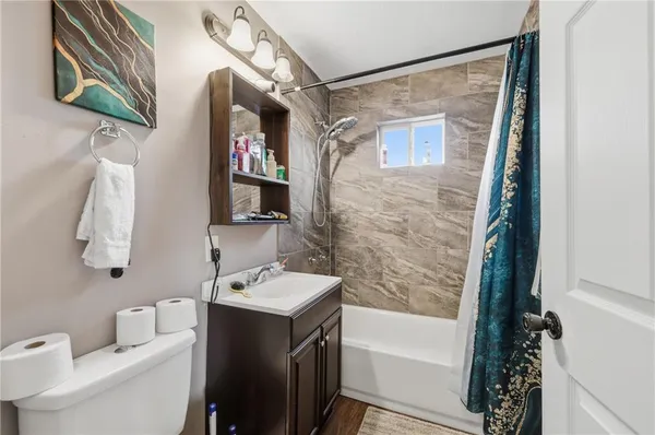 $205,000 | 209 North Gilbert Street, Independence, MO 64056