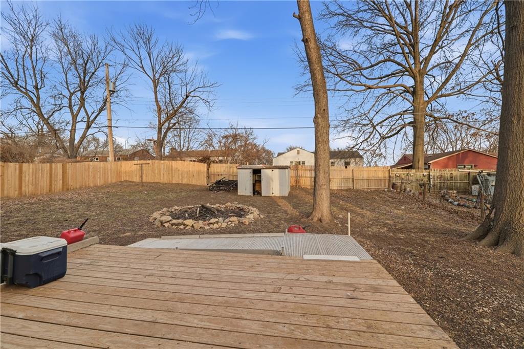 209 North Gilbert Street Independence, MO 64056 - Photo 18 of 22