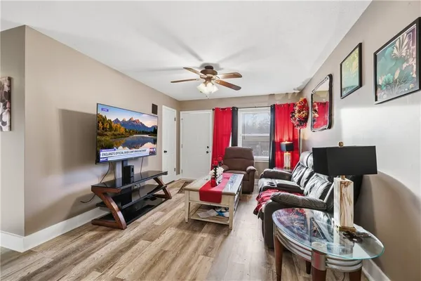 $205,000 | 209 North Gilbert Street, Independence, MO 64056