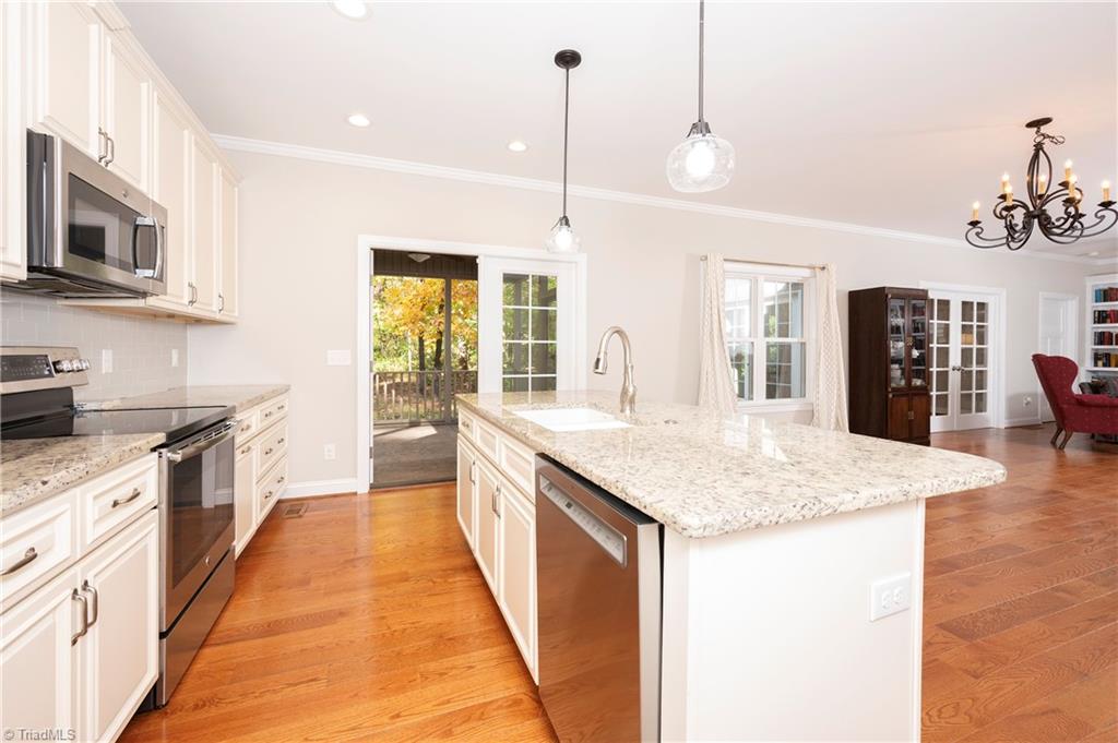 296 River Road Advance, NC 27006 - Photo 22 of 50 Kitchen