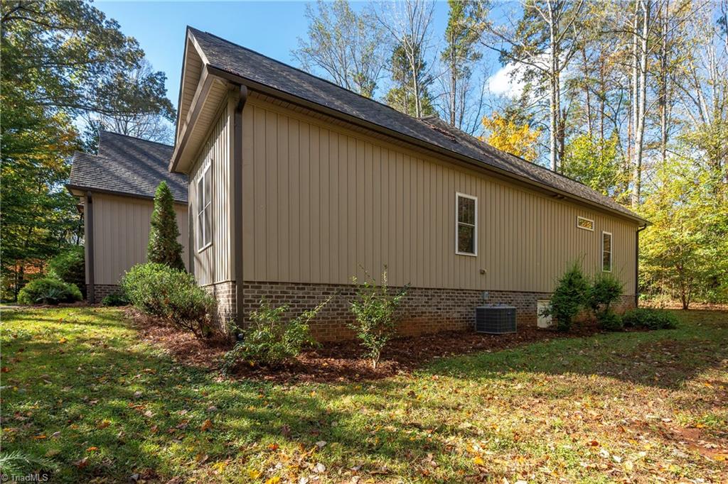 296 River Road Advance, NC 27006 - Photo 5 of 50 296 River Road