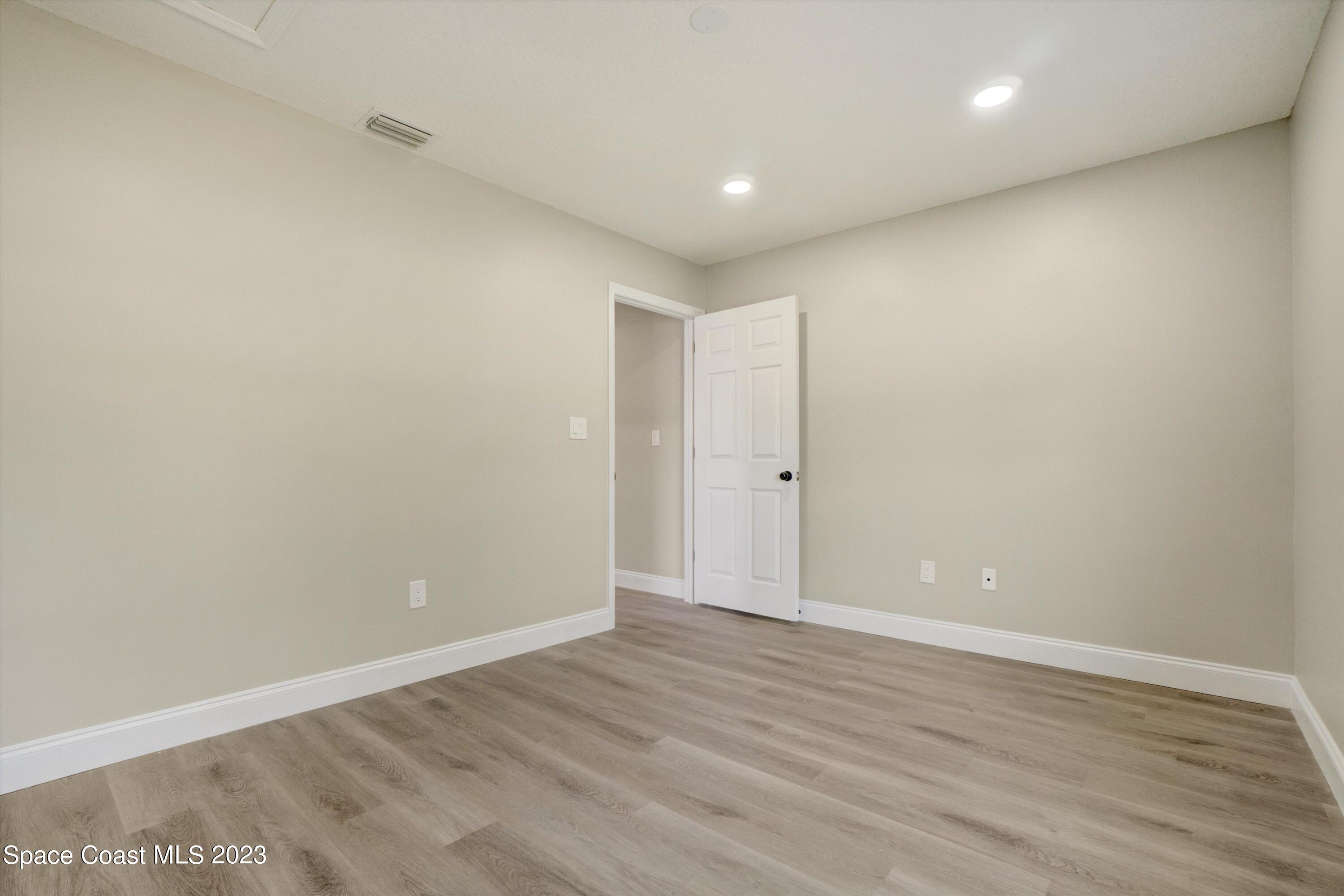 207 Eldron Boulevard Southeast Palm Bay, FL 32909 - Photo 45 of 60 44-207 Eldron Blvd SE-39