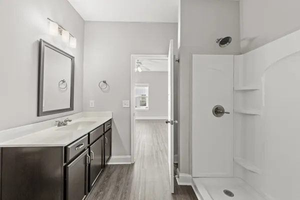 $1,370 | 176 Bainbridge Drive, Unit A, Clarksville, TN 37043