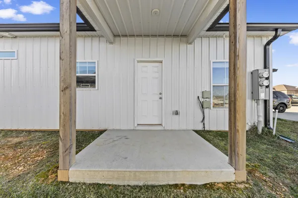 $1,370 | 176 Bainbridge Drive, Unit A, Clarksville, TN 37043