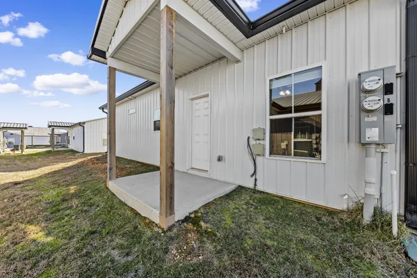 $1,370 | 176 Bainbridge Drive, Unit A, Clarksville, TN 37043