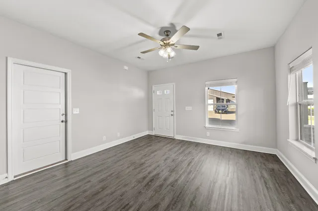 $1,370 | 176 Bainbridge Drive, Unit A, Clarksville, TN 37043